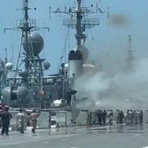 ทร. แจง ปืนเรือทำงานผิดพลาด เหตุเพลิงไหม้ “ร.ล.คีรีรัฐ” ตั้งกก.สอบ ดูแลทหารบาดเจ็บ