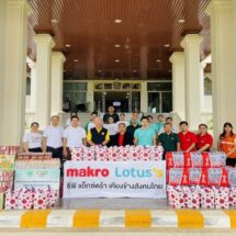 แม็คโคร-โลตัส เคียงข้างสังคมไทย ลงพื้นที่มอบสิ่งของจำเป็น ช่วยเหลือผู้ประสบภัยน้ำท่วม 3 จังหวัดภาคเหนือตอนบน