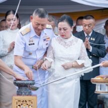 ผบ.ทร. ควง นายกสมาคมภริยา ปธ.เททองพระรูป “เสด็จเตี่ย” กรมหลวงชุมพร