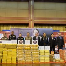 “ภูมิธรรม” นำแถลงกวาดล้างยาเสพติด 9 คดี “Seal Stop Safe” ยึดยาบ้ากว่า 37 ล้านเม็ด ไอซ์ 434 กก.