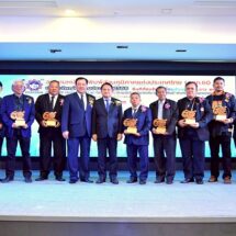 ‘รองประธานสภาฯ คนที่ 2’ เป็นประธานเปิดงาน-มอบโล่เกียรติคุณ “สื่อออนไลน์-นสพ.” ในโอกาสครบรอบ 60 ปี สภท.
