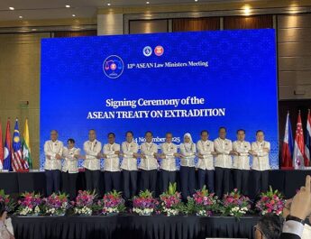 รมว.ยธ. ร่วมลงนามสนธิสัญญาอาเซียนส่งผู้ร้ายข้ามแดน 11 ประเทศ จับมือกวาดล้างสแกมเมอร์