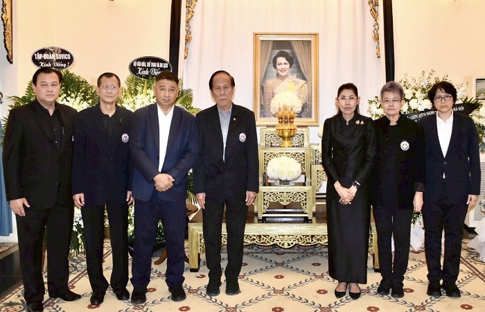 สมาพันธ์สื่อไทย ถวายอาลัย “สมเด็จพระพันปีหลวง” ที่เวียดนาม
