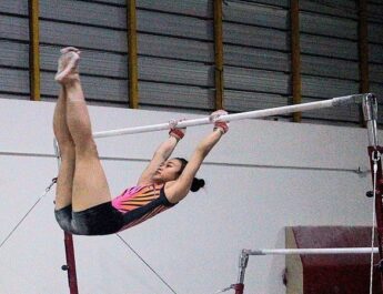 “ดร.ณัฏฐ์” เยี่ยมชมฝึกซ้อมนักกีฬายิมนาสติก โชว์ความเข้มแข็ง สู่เป้าหมาย 5 เหรียญทอง