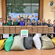 สันกำแพง ชวนชุมชนร่วมตลาดนัด “ใบไม้แลกไข่” เปลี่ยนกองใบไม้สู่ไข่ในครัว