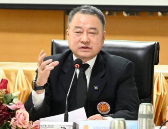 ‘อรรถการ’ ประชุมคณะกรรมการสภาสถาบันการอาชีวศึกษาภาคกลาง 5