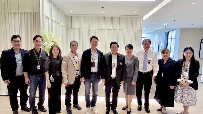 มูลนิธิครอบครัวพอเพียง ผนึก AIS ร่วมทำกิจกรรมสถานศึกษา