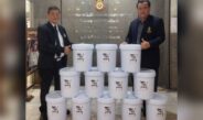 สิทธิชัย เครือวุฒิกุล ที่ปรึกษาสนท. มอบสี 240 ลิตร หนุนรีโนเวทอาคารสมาคม