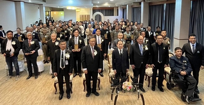 ยกย่องคนทำดี! สมาคมสื่อสร้างสรรค์ฯ จับมือ 10 องค์กรสื่อ มอบโล่ “คนดีของแผ่นดิน” ครั้งที่ 3