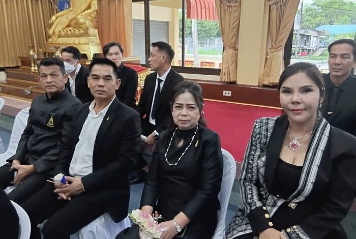พระราชทานเพลิงศพ “พ.ต.อ.ธงชัย เย็นประเสริฐ” ครอบครัว-บุคคลหลายวงการร่วมอาลัยส่งครั้งสุดท้าย