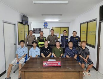 ตร.ทล.ลำปาง สกัดจับขบวนการขน 5 ชาวจีน ส่อเอี่ยวแก๊งสแกมเมอร์