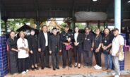 ครอบครัว-ลูกศิษย์ และคนดังหลายวงการ ร่วมอาลัย ส่ง “อ.อาวุธ สหายเทวดา” ครั้งสุดท้าย ณ วัดเต็มรักสามัคคี