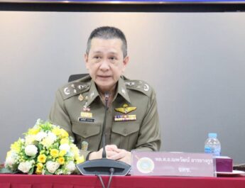 จเรฯ สั่งตรวจตรงไปตรงมา-ใช้เทคโนโลยี พร้อมมอบข้าวสาร 1.2 ตัน หนุนขวัญกำลังใจ