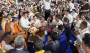 ศรัทธาล้นหลาม! พุทธศาสนิกชนแห่ร่วมงานอายุวัฒนมงคล 82 ปี “หลวงปู่ศิลา” มทภ.2 นำฆราวาสร่วมพิธีใหญ่